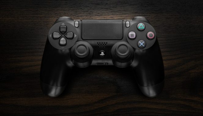 
Stik playstation, gambar berasal pexels