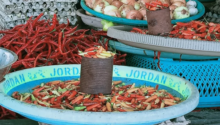 Awal 2025, Harga Cabai di Pasar Basanohi Sanana Kian Pedas