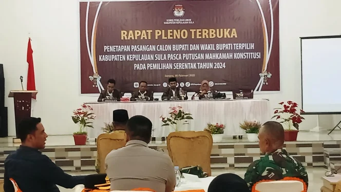 
Foto: Ruang rapat pleno terbuka penetapan pasangan calon bupati dan wakil bupati terpilih hasil pemilihan tahun 2024. (doc: bacaritamalut.com)
