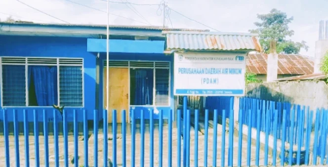 
Foto: Kantor PDAM Kepulauan Sula. (doc: istimewa)