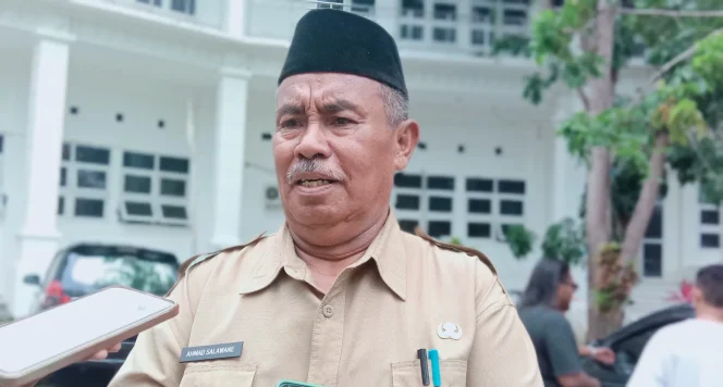
Foto: Ketua Panitia Hari Besar Islam Kepulauan Sula, Ahmad Salawane. (doc: bacaritamalut.com)