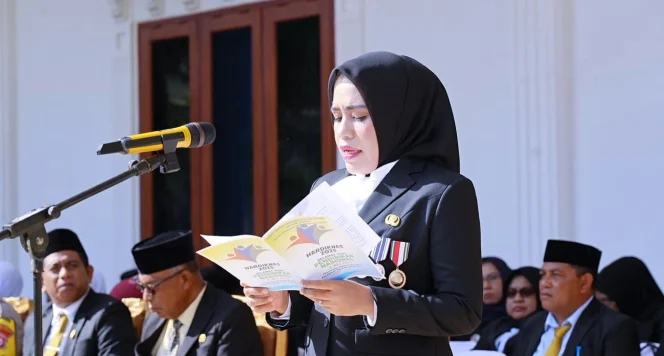 
Foto: Bupati Kepulauan Sula, Fifian Adeningsi Mus. (doc: istimewa)