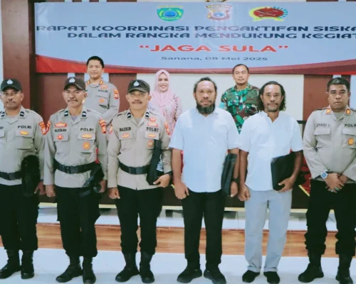 Lima Anggota Polsek Sanana Dianggap Berprestasi, Kapolres Sula Beri Penghargaan