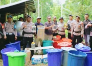 Polres Kepulauan Sula Gerebek Dua Lokasi Produksi Miras
