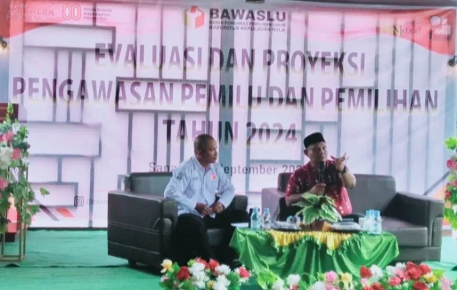 
Foto: Anggota Bawaslu Kepulauan Sula, Zulfitrah Hasim (kiri) Anggota Bawaslu Provinsi Maluku Utara Soleman Patras (kanan).