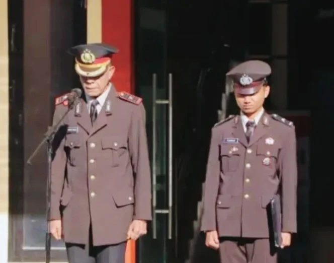 
Wakapolres Kompol Irsad Ali Noh, saat memimpin upacara peringatan Hari Kesaktian Pancasila. 