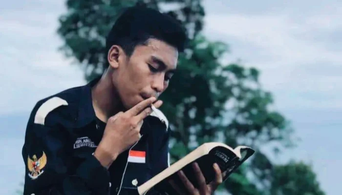 Sosok Perempuan di Selatan Café