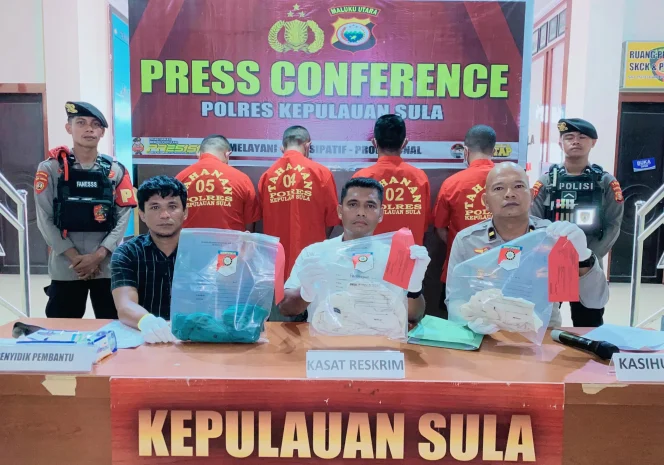 
Foto: Confrensi Pers. (doc: bacaritamalut.com)