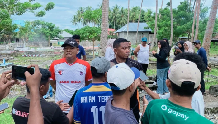 Jelang HPN 2026, Jurnalis Bersama Diskominfo dan Humas Polres Sula Gelar Baksos