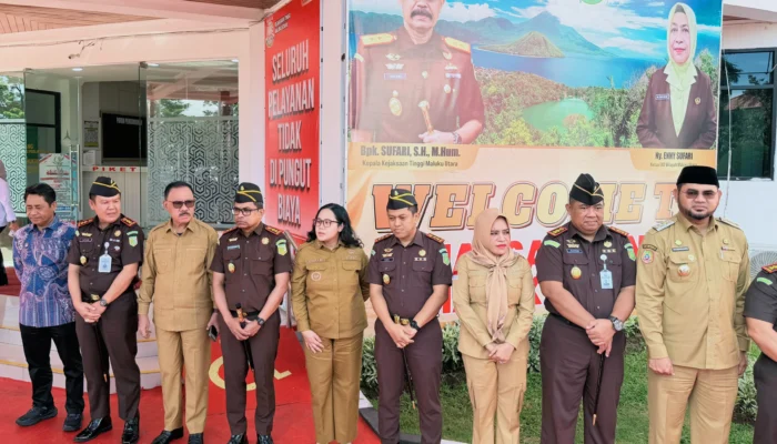 Sinergi Hukum Diperkuat, Bupati Sula Hadiri MoU Kejati–Pemprov Malut di Ternate