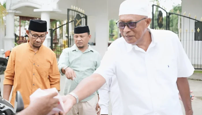Pemda Sula bagikan 5.000 takjil