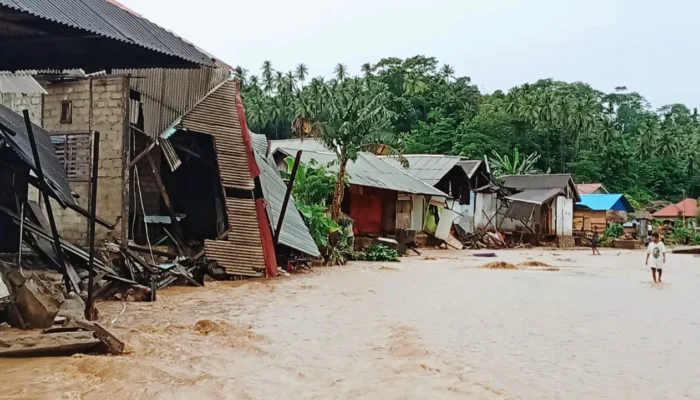 Hujan Disertai Angin Kencang, Puluhan Rumah di Sula Rusak, Satu Hanyut