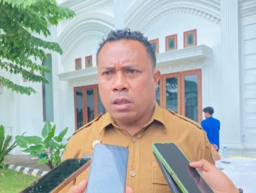 Foto: Sutomo Teapon, Kaban Kesbangpol Kepulauan Sula. (doc: bacaritamalut.com)