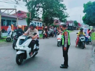 Foto: Satlantas Polres Kepulauan Sula Gelar Strong Point di Titik Rawan. (doc: istimewa)