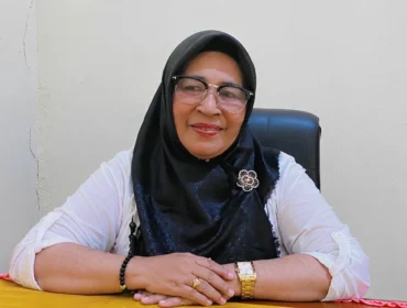 Foto: Kepala SD Negeri 2 Sanana, Wajania Buton. (doc: bacaritamalut.com)