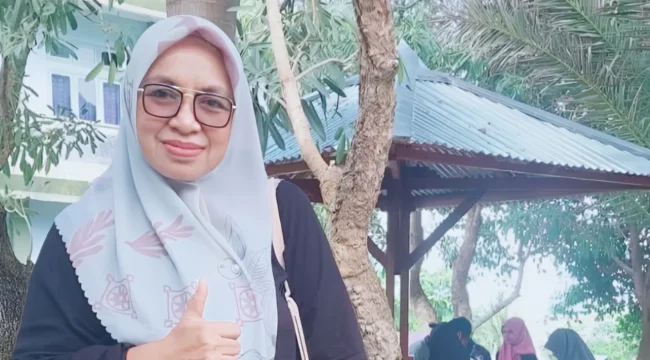 Foto: Kepala Dinas PTSP Kepulauan Sula, Suryati Buamona. (doc: bacaritamalut.com)