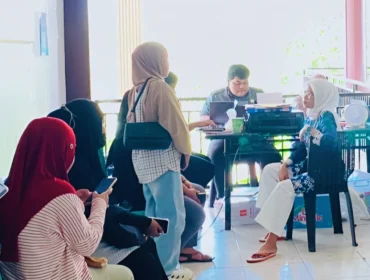 Foto: Proses pendaftaran Sidang Keliling Pengadilan Agama Labuha. (doc: Man)