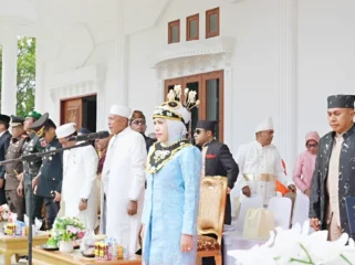 Foto: Bupati Kepulauan Sula, Fifian Adeningsi Mus pada upacara Hardiknas 2026. (doc: istimewa)