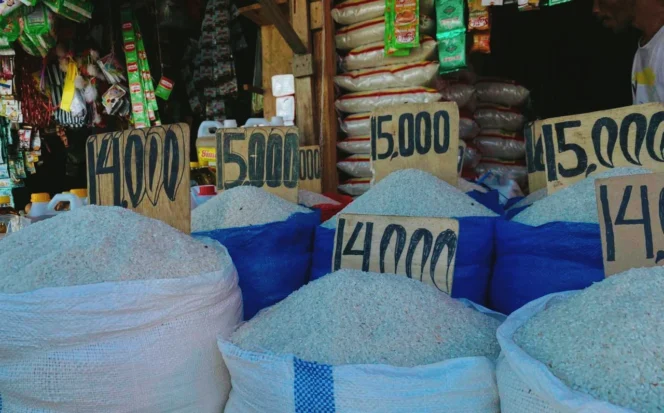 
Dua Komoditas Pangan di Pasar Basanohi Sanana Mulai Meroket