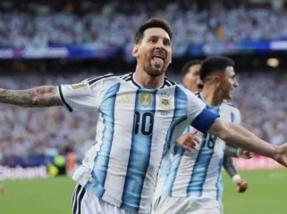 Foto: Lionel Messi saat berlaga bersama Timnas Argentina. (doc: detik.com)