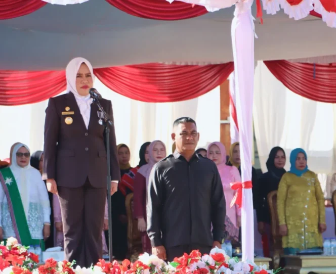 
Foto: Bupati Kepulauan Sula, Fifian Adeningsi Mus, saat memimpin Upacara HUT Bhayangkara ke-80. (doc: humas)