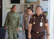 Jalin Silaturahmi, Kapolres Sula dan Dandim Sambangi Kejari
