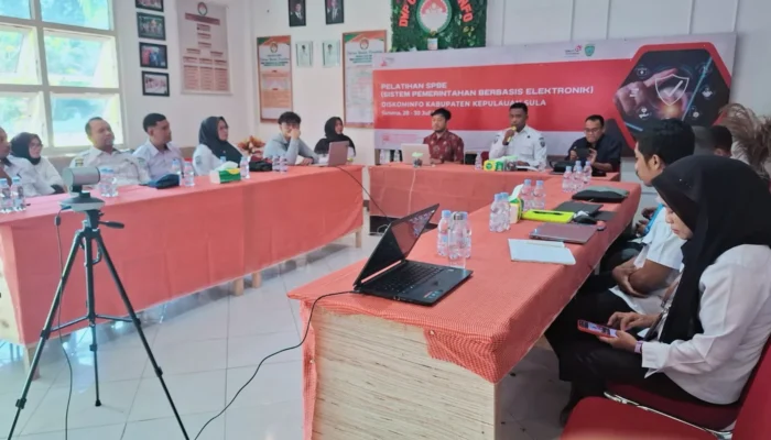 Diskominfo Sula Gandeng Telkom Ternate Sosialisasikan SPBE