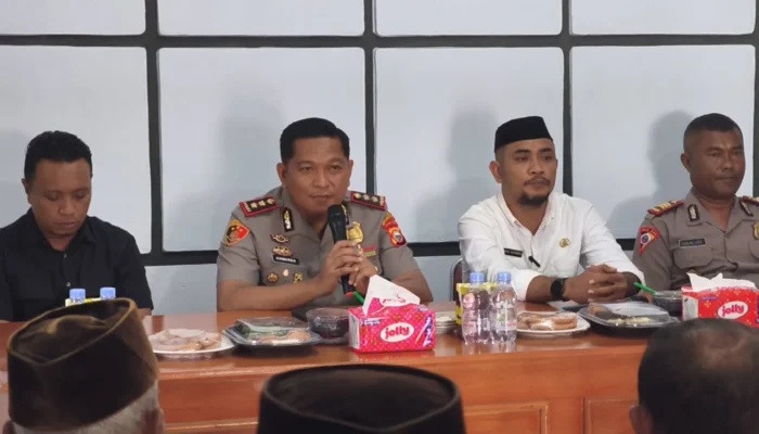 Temui Warga Fatce, Kapolres Sula Bahas Miras hingga Lem Aibon