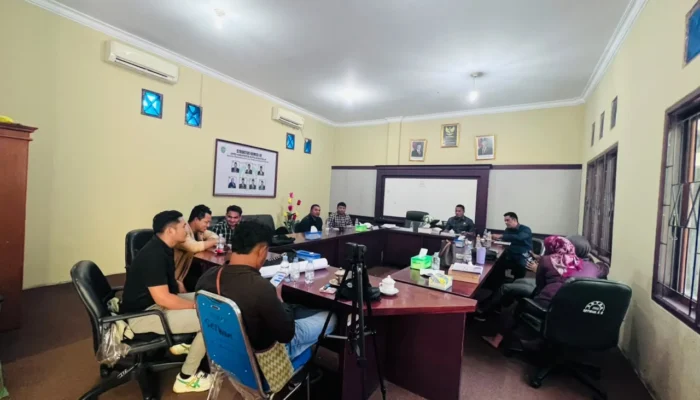 Panitia Pelantikan-Rakernas PP-HPMS Temui DPRD Sula